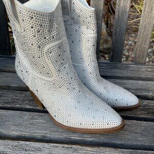 Forever Women's New White Western Bling Booties, Size 9